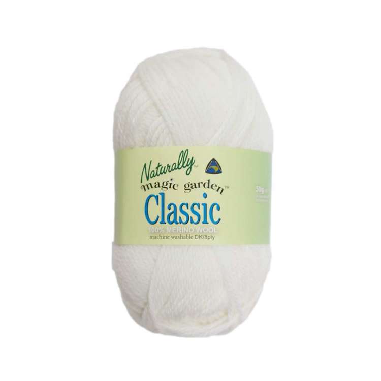 Naturally Classic 8 Ply Wool Yarn 850 White