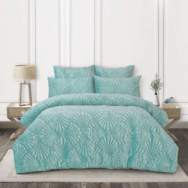 KOO Iris Quilted Velvet Quilt Cover Set