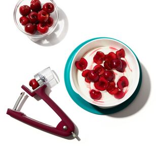 OXO Softworks Cherry & Olive Pitter Red