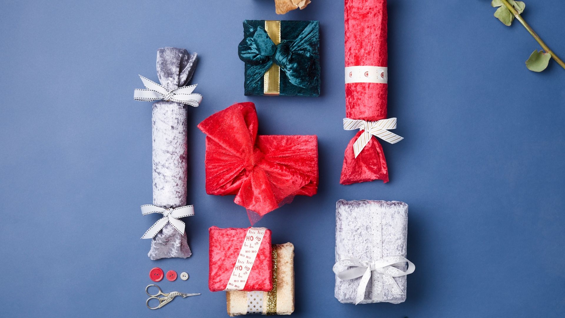 Creative Christmas Gift Wrapping: How To Gift Wrap With Fabric