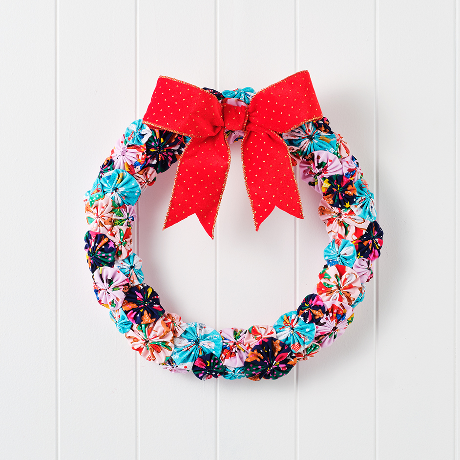 Christmas Yoyo Wreath Project