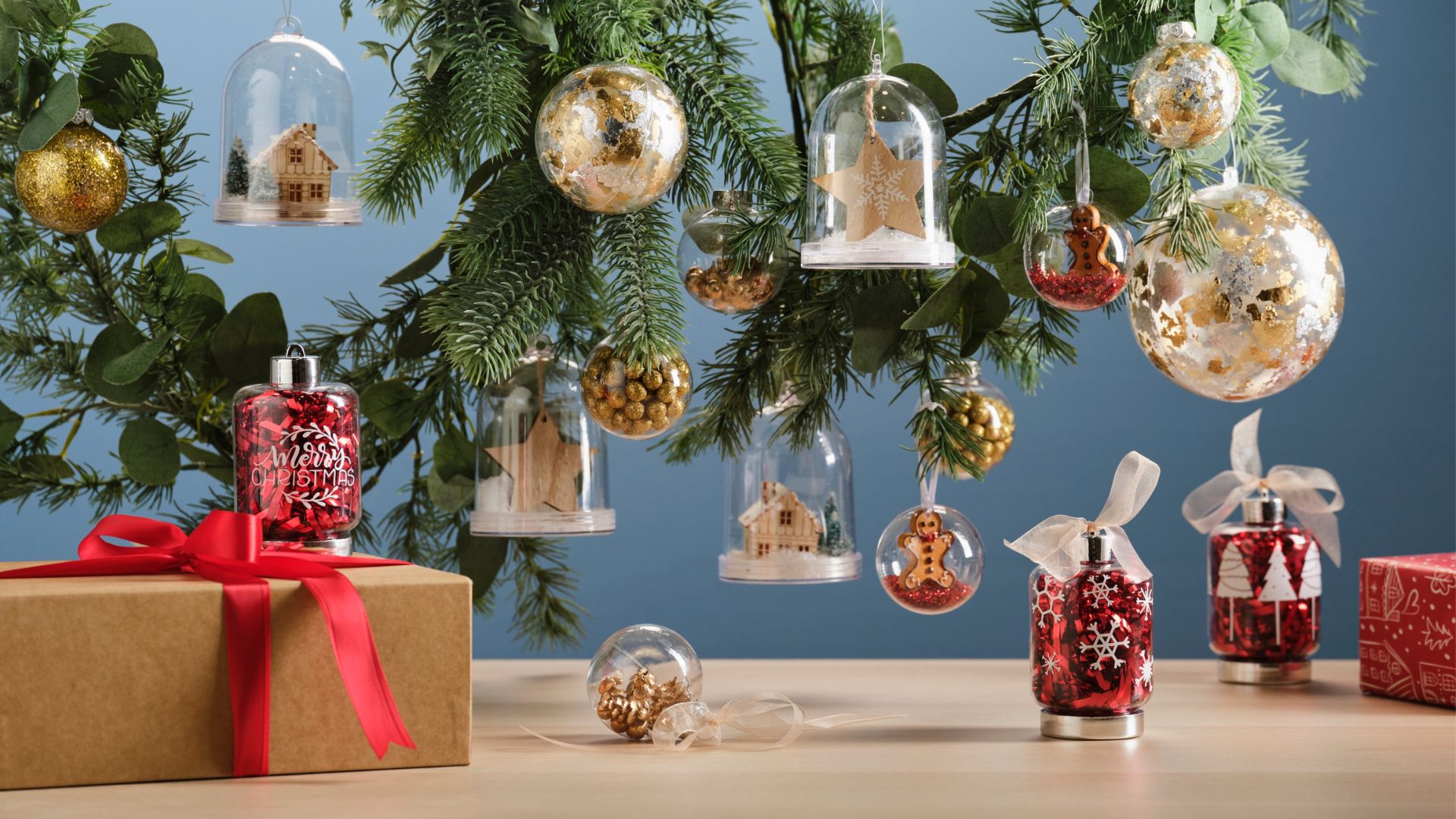 Add A Personal Touch To Your Christmas Tree: Decorate With Fillable Baubles