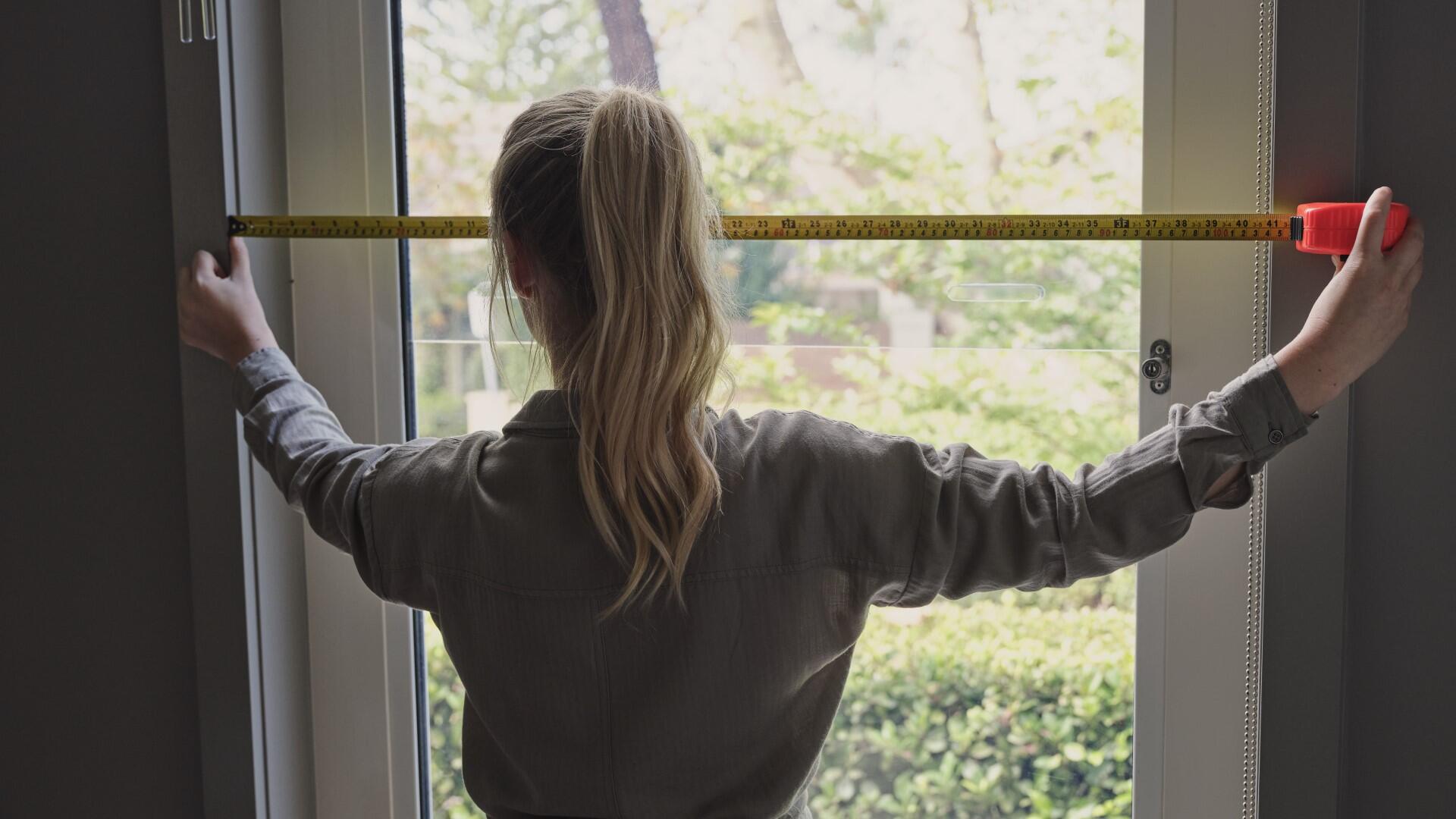How To Measure Your Windows For Curtains & Blinds