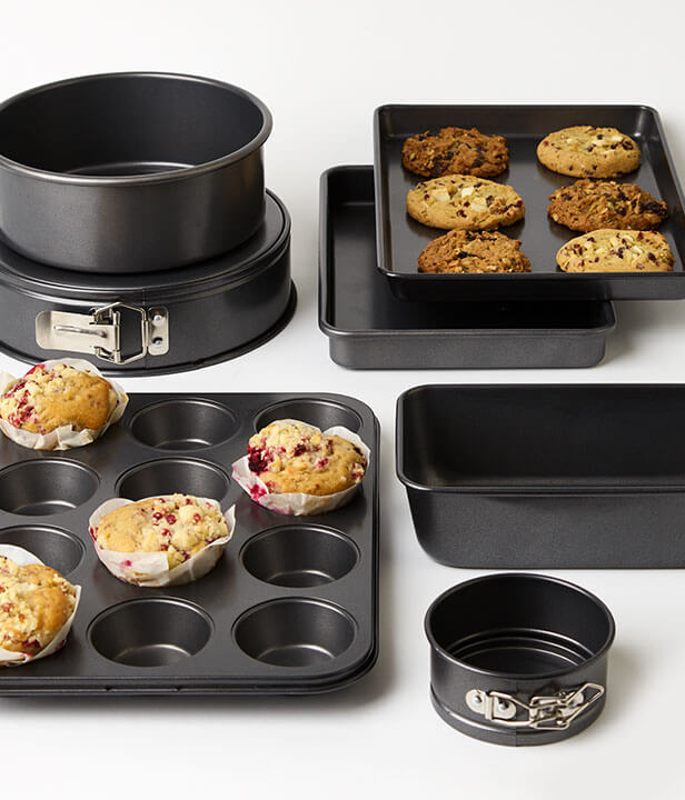 Cake Tins & Bakeware