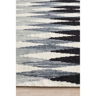 Rug Culture Studio 323 Rug Black 225 x 155 cm