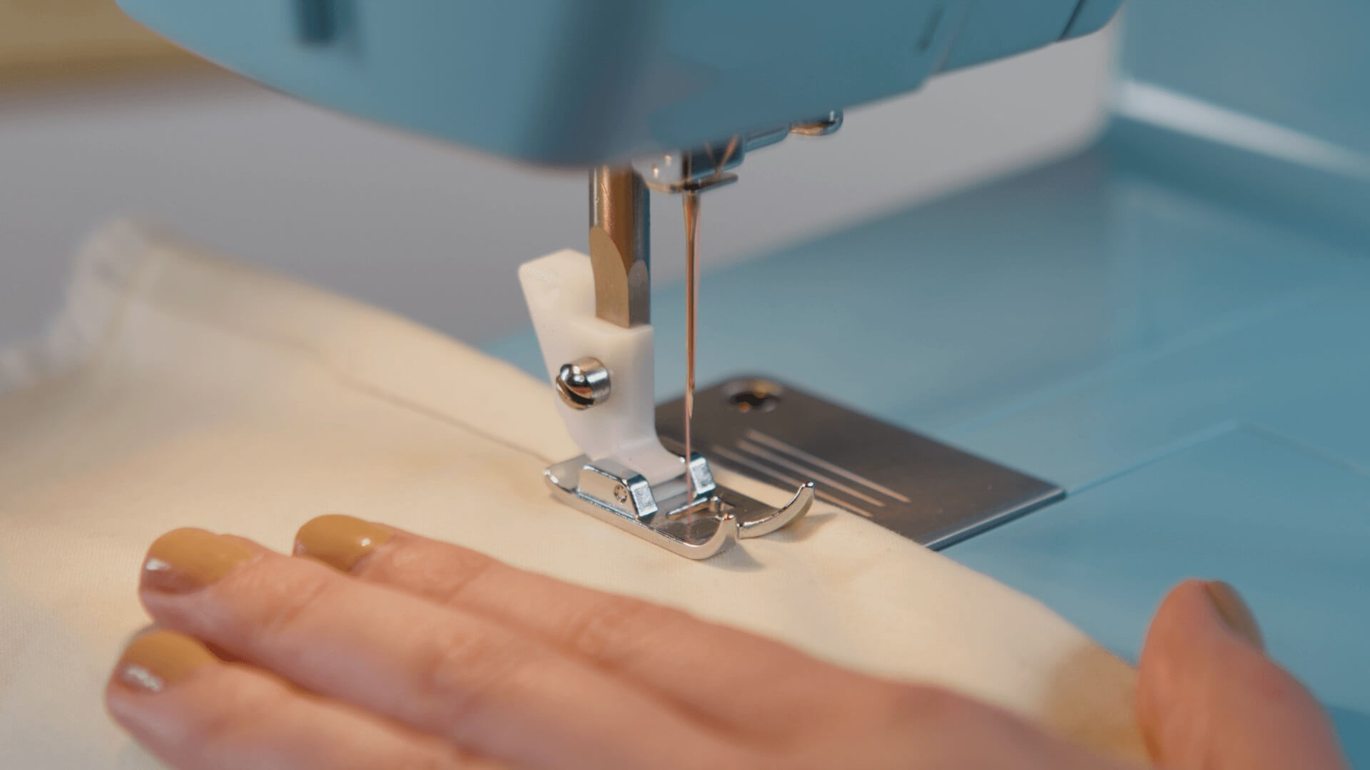 Sewing Machine Needles Shapes & Sizes